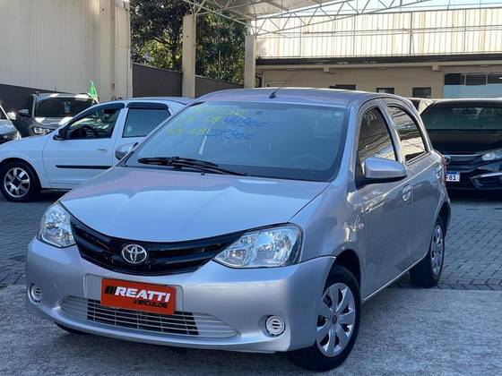 TOYOTA ETIOS 1.3 16V FLEX 4P MANUAL TOYOTA ETIOS 1.3 16V FLEX 4P MANUAL
